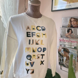 Sweater  - Lovey sweater 😍💕