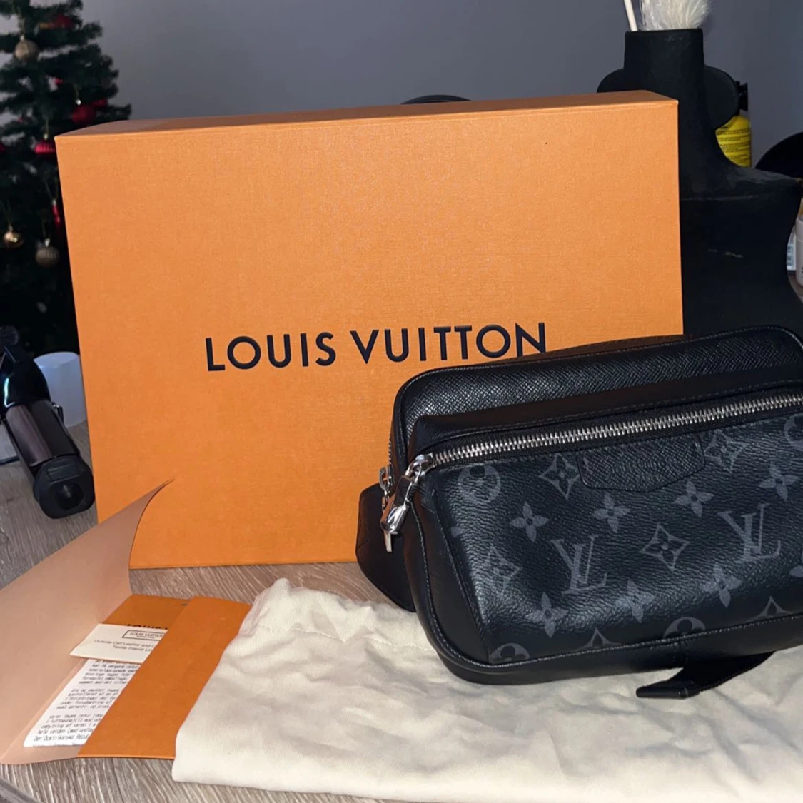  OUTDOOR MESSENGER louis vuitton - 91