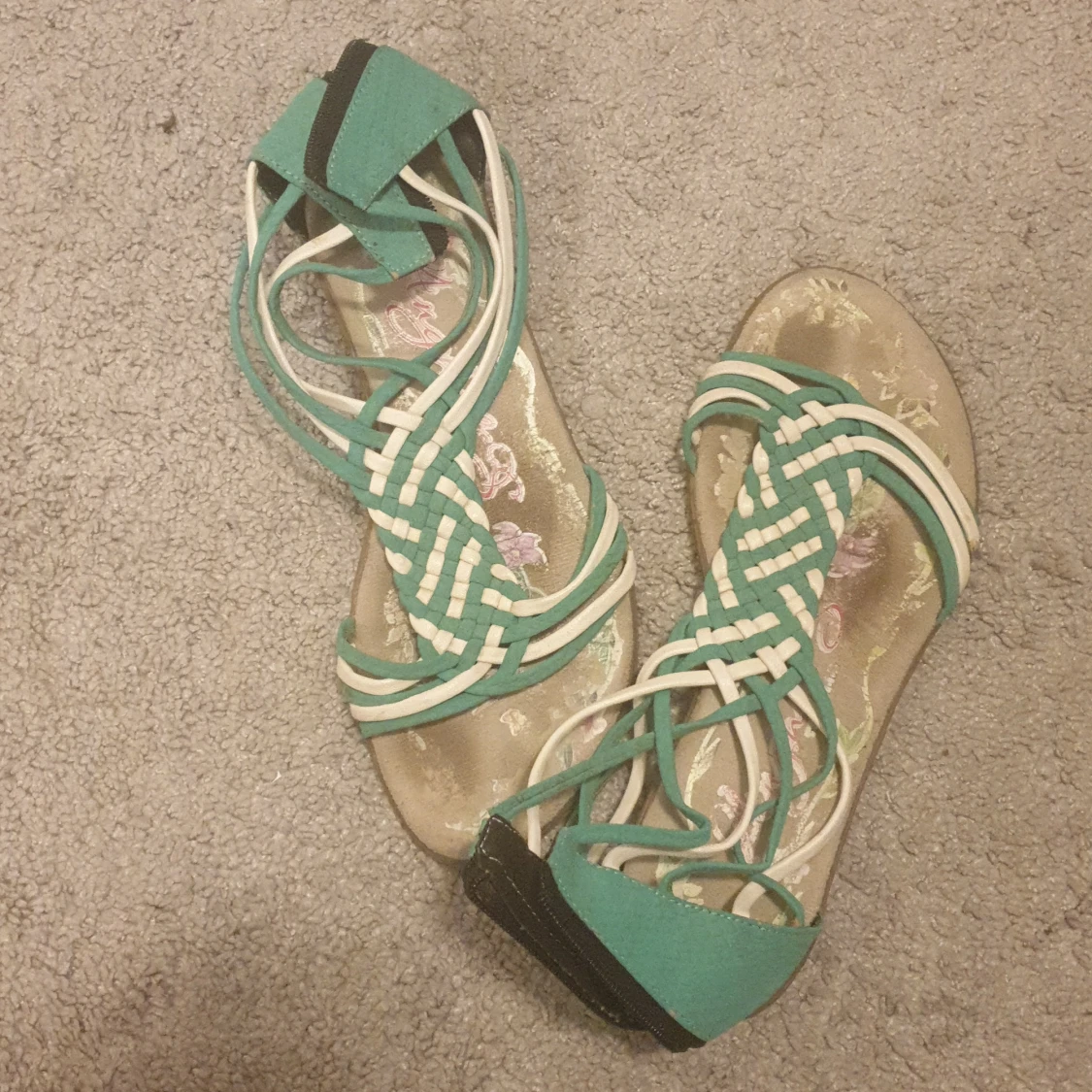 Gröna sandaler från Anghel S - storlek 36 - 90