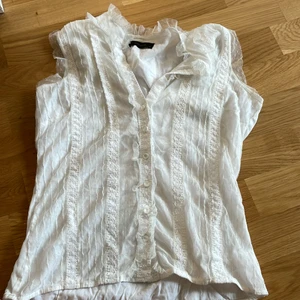 Vit blus - En vit blus från Vero Moda Storlek: S 