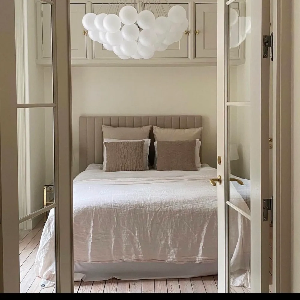 Med stor sorg säljer jag min fantastiskt fina lampa från Von Chadaux då den inte kommer till användning💗Därför hoppas jag att den kommer till användning hos någonannan! . Muu.