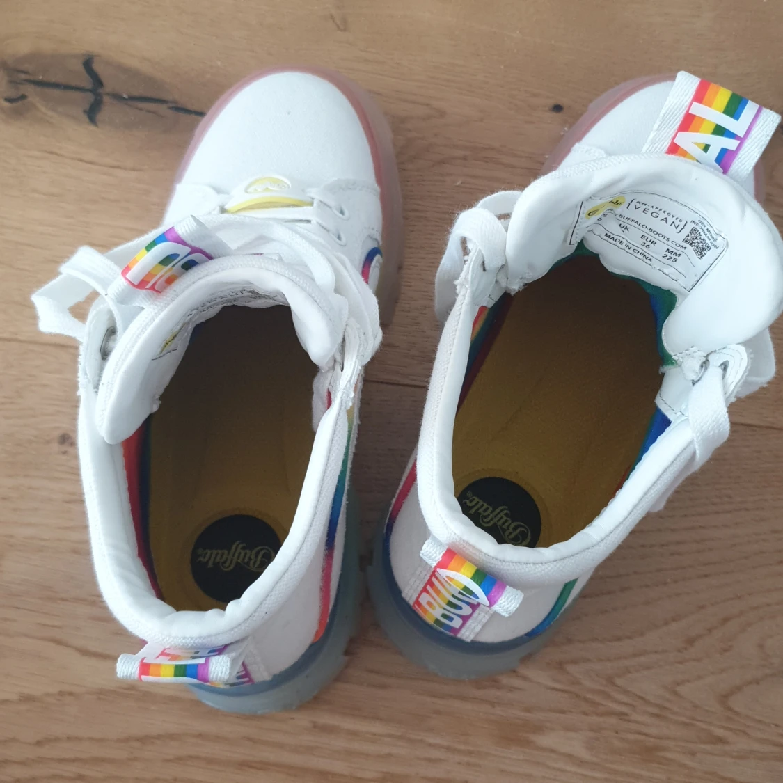 Rainbow Buffalo shoes - 91