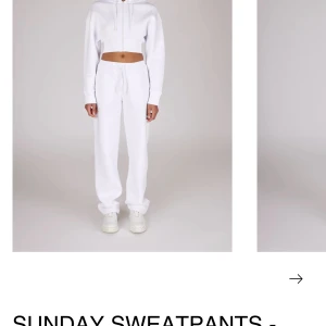 LXA mjukisar storlek S - Aldrig använda endast provade  Storlek s säljes då dom inte passar mig.