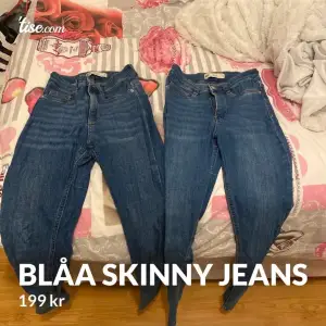 2 blåa jeans, Den ena ljusare än den andra mwn lika snygga, oanvända 2 år. 2 för 400. 1 för 199. ordanie pris 300kr från gina tricot