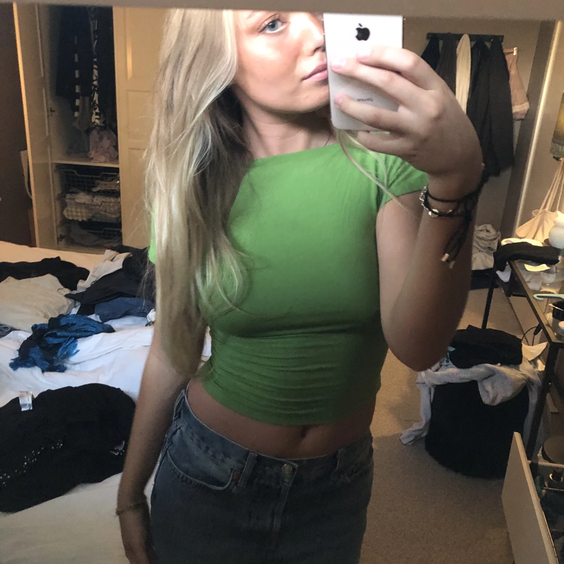 Grön T-shirt djup rygg  - 90