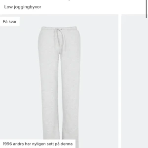 Lågmidjade mjukis  - Säljer dessa Lågmidjade mjukis från Bikbok som är slutsålda, har används endast 1 gång.