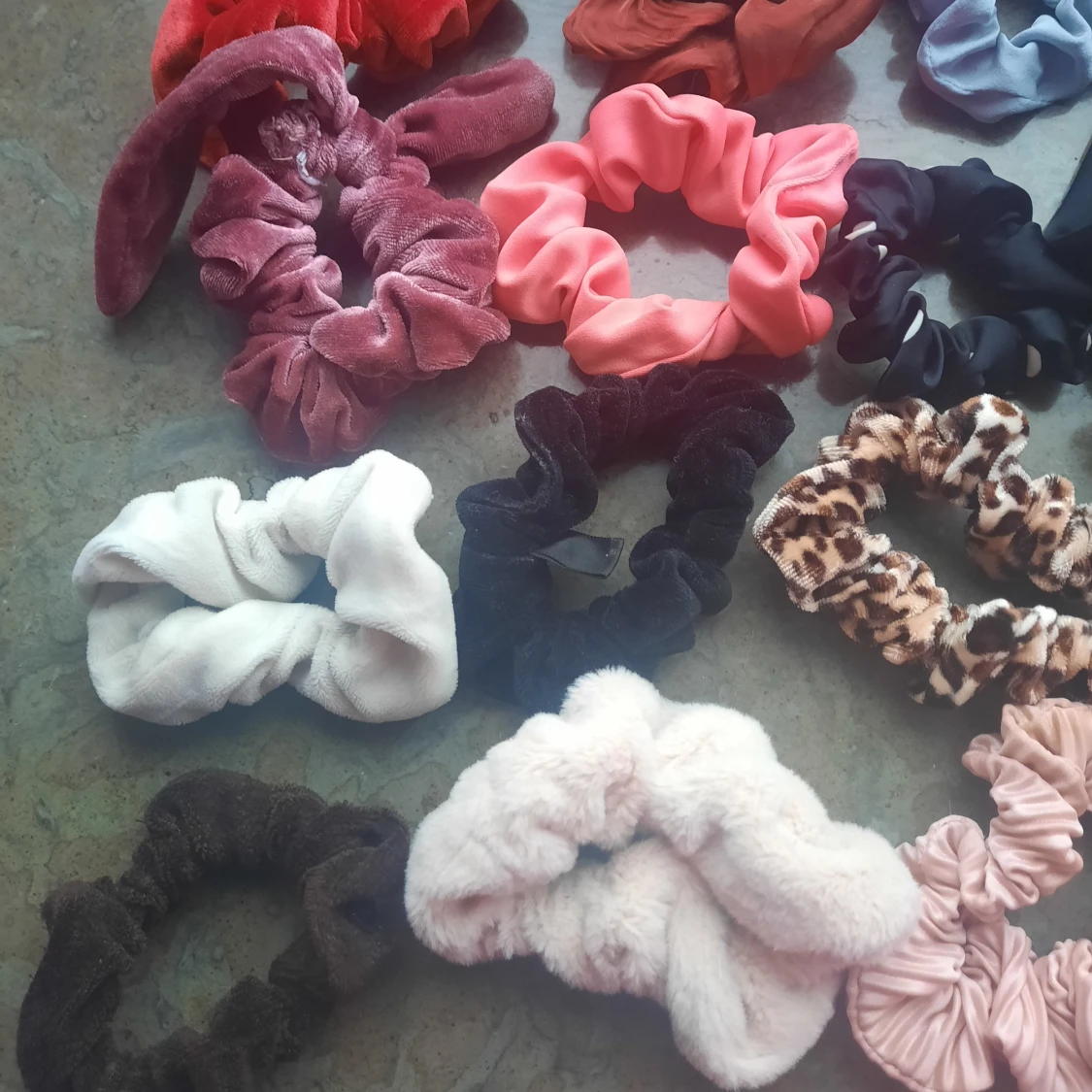 Scrunchies - 90