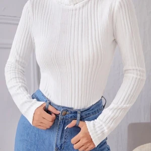 Shein - Oanvänd tröja från SHEIN i storlek s.