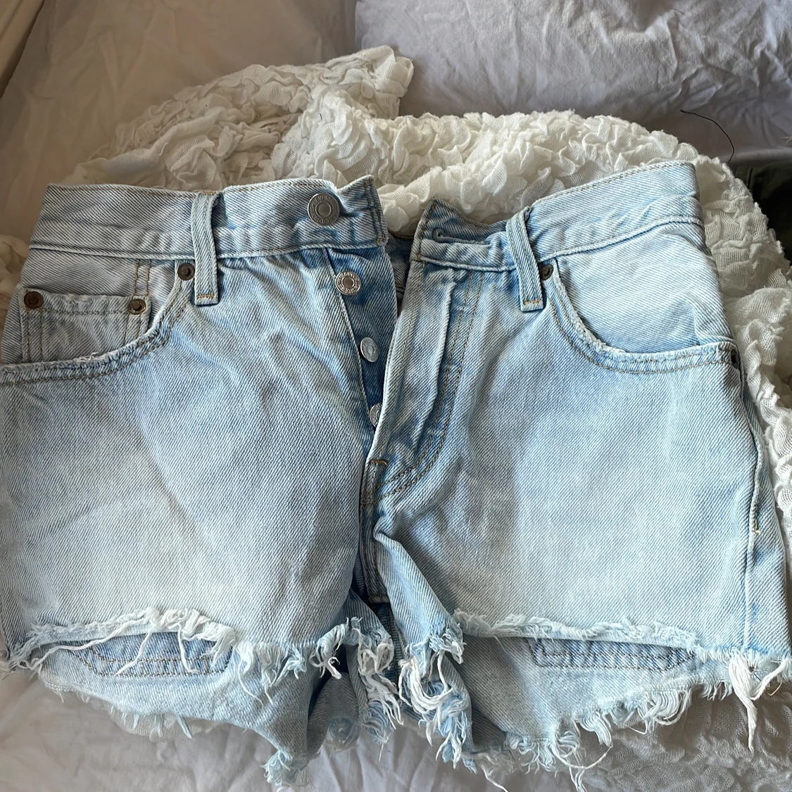 Levis shorts - 90