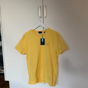 Gant T-shirt  - Oanvänd gant t-shirt med tags. Skick 10/10