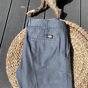 Dickies 873 work pant - Dickies i typ grå/navy, strl 34/34 ❤️ Nypris är 699