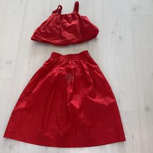 Zara det kjol med topp färg röd storlek 10 år cm 140 4 månader gammal 