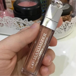 Dior Lips - Säljer denna från Dior! Ej använd, säljer för att jag har andra produkter som kommer mer till användning😊