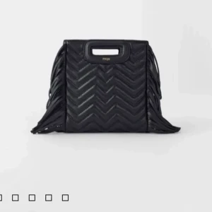 Maje väska  - Vill få såld snabbt, köp direkt 1200 kr. Har Dustbag och kvitto, fint skick 💌 vill ha snabb affär