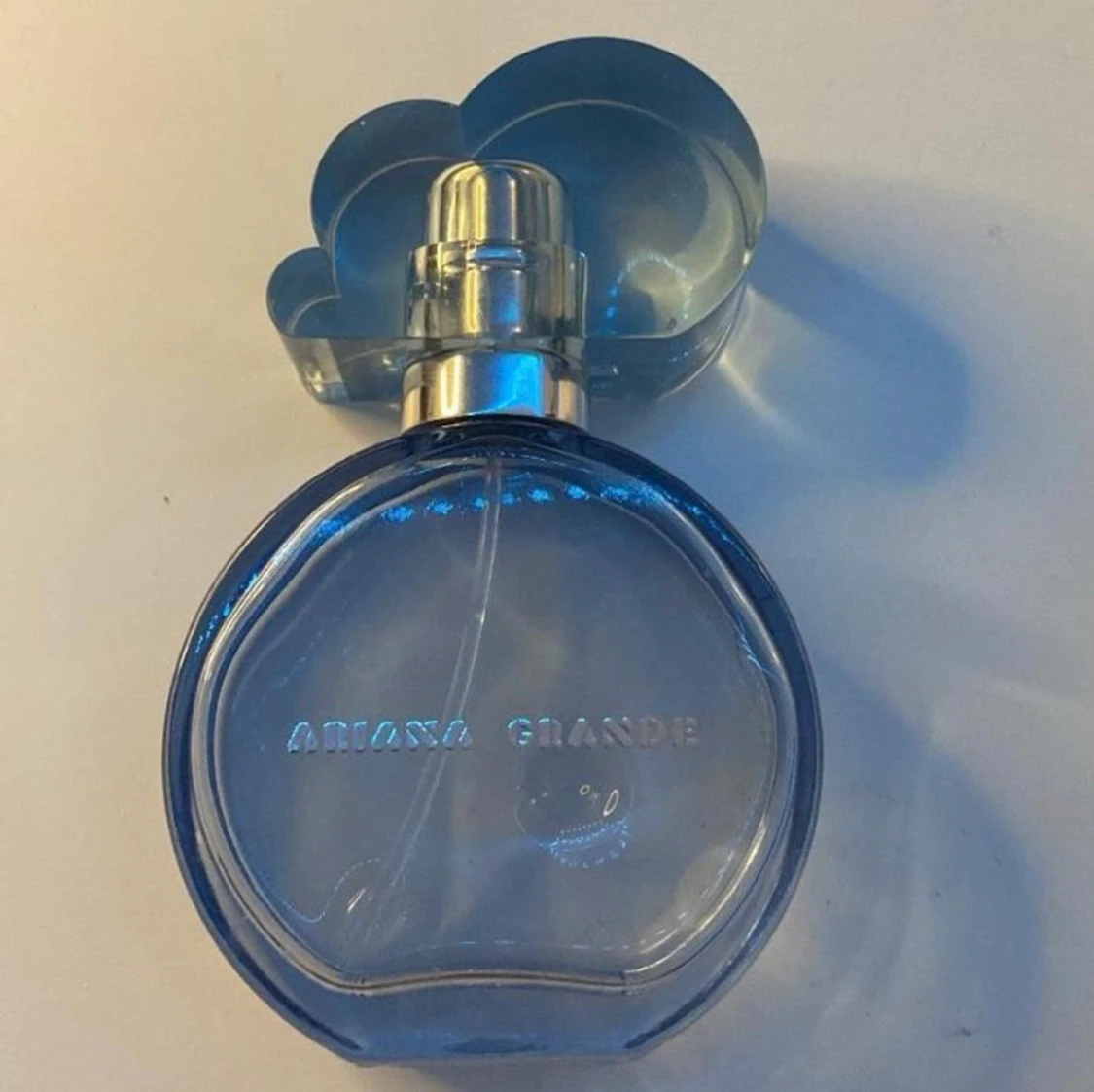 Cloud { Ariana Grande } - 90