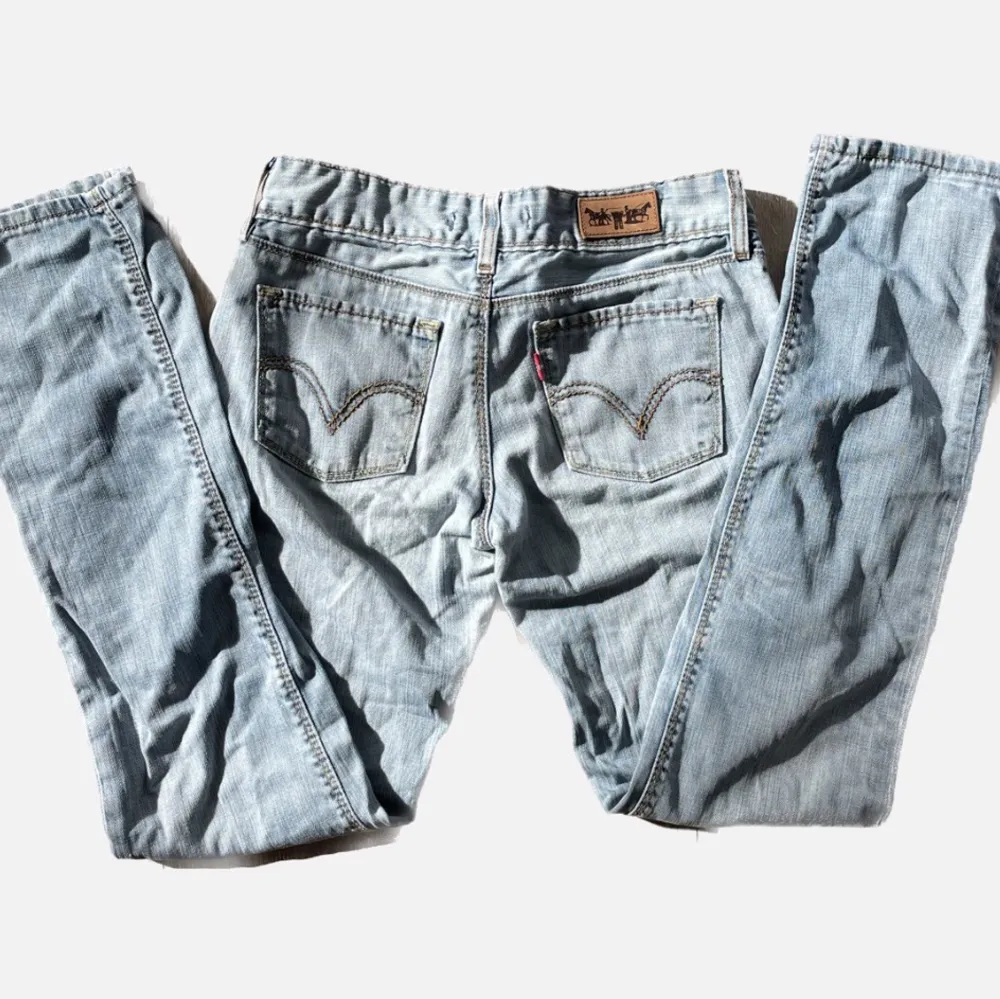 OBS! Tryck inte på ”köp nu”⭐️❤️ Levi’s 571 jeans i storlek 29/32! Skriv gärna om du har någon fråga!  BUD ÄR BINDANDE!. Jeans & Byxor.