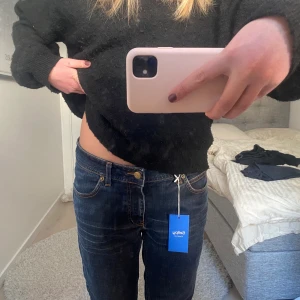 Jeans - Säljer ett par lågmidjade jeans från Boomerang💙 aldrig använda!