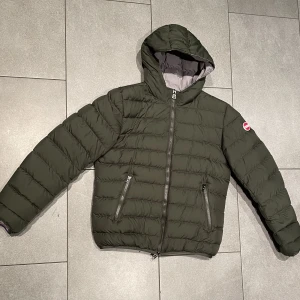 Colmar Jacka - Fräsh Colmar jacka i fint skick. Knappt använd då den är för liten. 