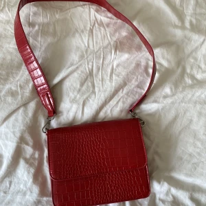 Väska - Väska från Gina tricot