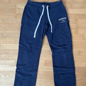 Mjukisbyxor Lexington - Mjukisbyxor från Lexington. Fint skick. Storlek L