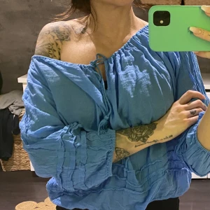 Ralph lauren blus boho bohemian hippie  - Begagnad blus storlek M - men är mer som S. Jätte ful färg och mjukt material! 