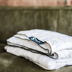 Tyngdtäcke (Sleepify) - Jag säljer tyngdtäcken från det exklusiva märket sleepify. Täckena köptes från början in i stora mängder i syfte att sälja vidare till återförsäljare. Det mesta såldes slut men nu står några stycken kvar och tar upp väsentlig yta. Nypris ca 7000kr