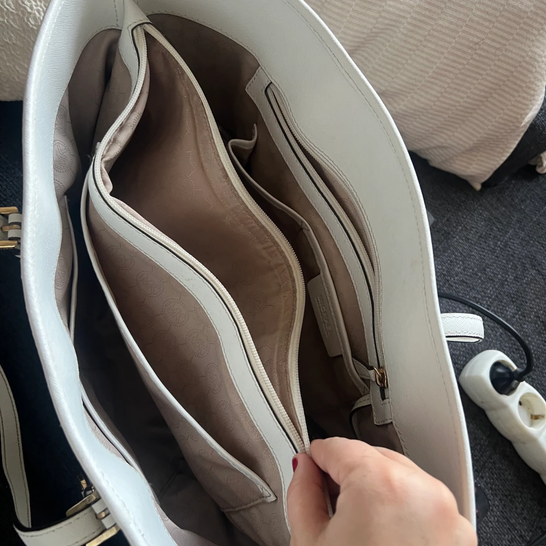 Äkta Michael kors väska - 90