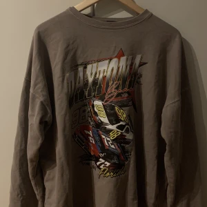 Tröja - Tröja från missguided, lite oversize