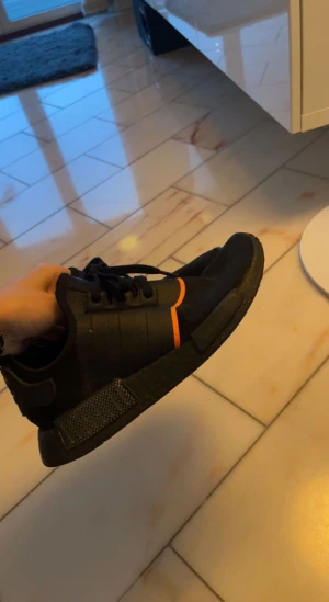 Adidas nmd  - Skick 8/10 Kom med bud 