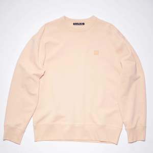 Helt oöppnad acne studios sweatshirt i färgen ”power pink”💗 Avslappad passform i storlek S (unisex). 100% ekologisk bomull🌍 Nypris 2400kr. Säljer då jag fick två stycken i julklapp💗