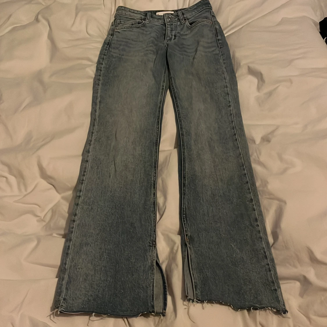 Normal missade jeans med slit - 90