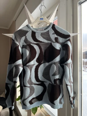 Gimaguas tröja - Snygg tröja från gimaguas, knappt använd. Passar både S och XS