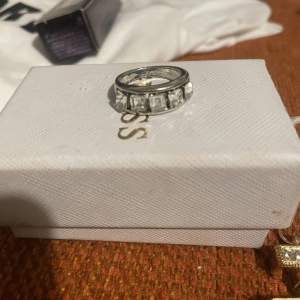 Ring swarowski stenar stl 17, sterlingsilver, nickelfri