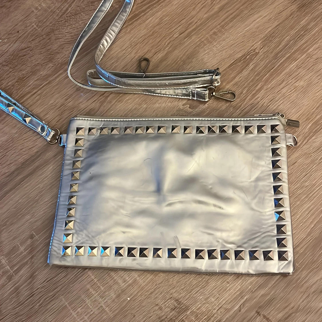 Silver vintage väska. - 90