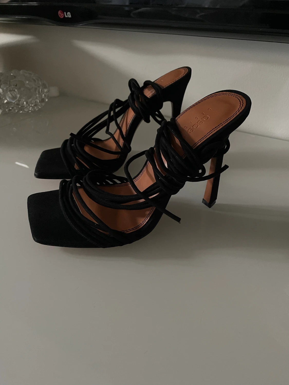 Snörade klackar  - 90