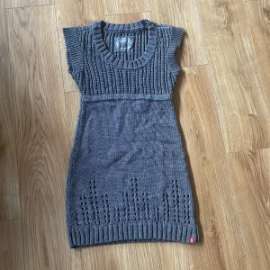 Stickad klänning - Söt och varm stickad klänning från edc 🎀