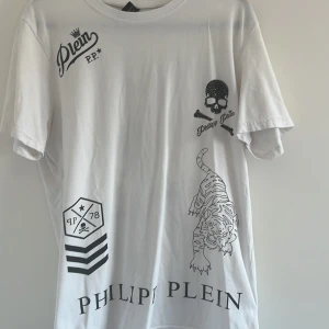 Philipp plein T-shirt  - Storlek l Skick oanvänd 