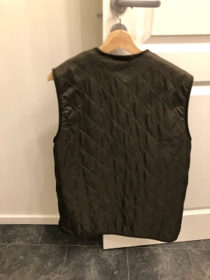 Barbour väst - Använd 5-10ggr Inga skador 