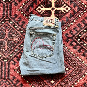 Evisu jeans - Skit kattiga vintage evisu jeans, unisex, det är straight leg.