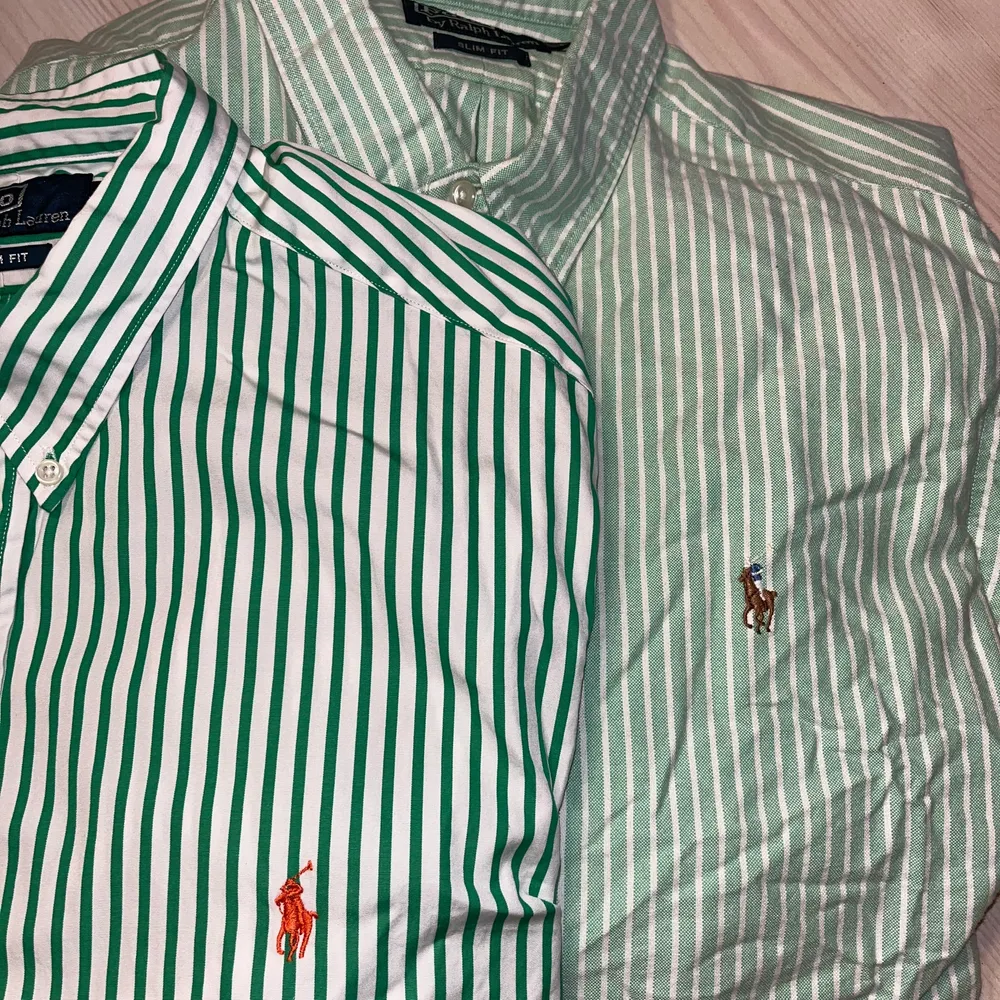 2 stycken gröna Ralph Lauren skjortor. En grön, en mintgrön med ränder. Modell Slim fit storlek XL 200kr/st eller 300kr för båda.. Skjortor.