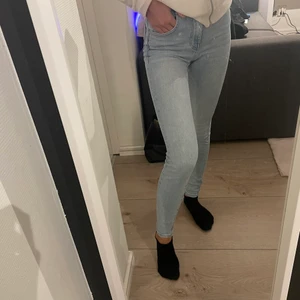 ZARA jeans - ZARA jeans stl 32🤍   Är 161 cm