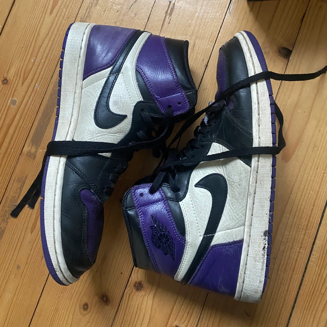 Jordan 1 court purple  - 90