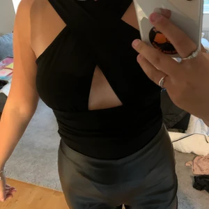 Festbody  - De är en body