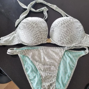 Victoria secret bikini - Har köpt men för stor till mig. 