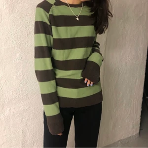 Randig tröja från Peak Performance  - Randig tröja från peak performance. Köpt här på Plick, har aldrig använts av mig. Läger upp igen pga oseriös köpare!❤️