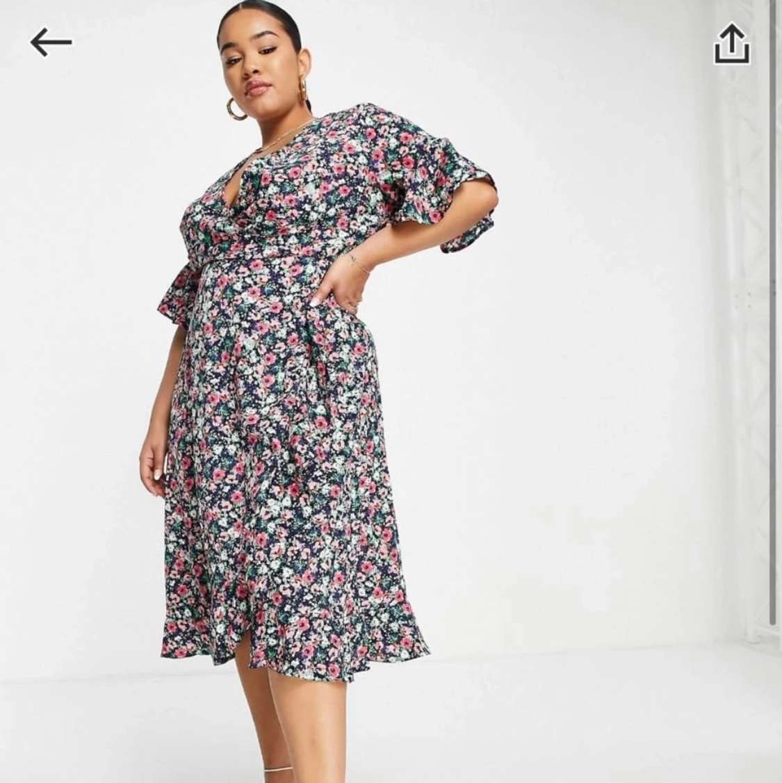 ASOS klänning strlk 44