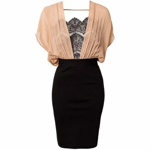 By Malene Birger Zinia dress - Superfin klänning från Malene Birger i fint skick. Stretchigt material, sitter jättebra på.  Nypris 3750kr. Säljer för 400kr.  Fler bilder kan skickas 