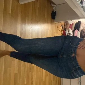 Jeans  - Aldrig använt 