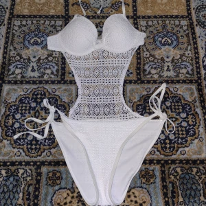 Baddräkt - Jätte vacker baddräkt, storlek 75B