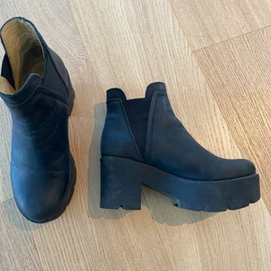 Johnny bulls  - Äkta skinn Stl 38